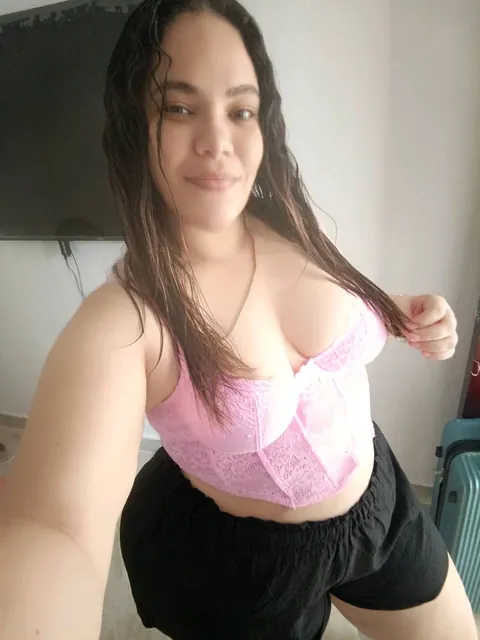 Maggy from Dominican Republic, a woman on Omogle